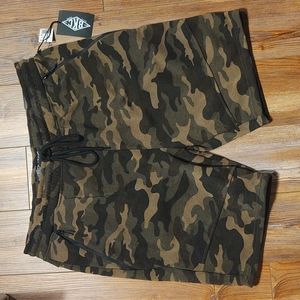 Men's BKC Camouflage Pull On Drawstring Fleece Lined Knit Shorts - Sz. XL